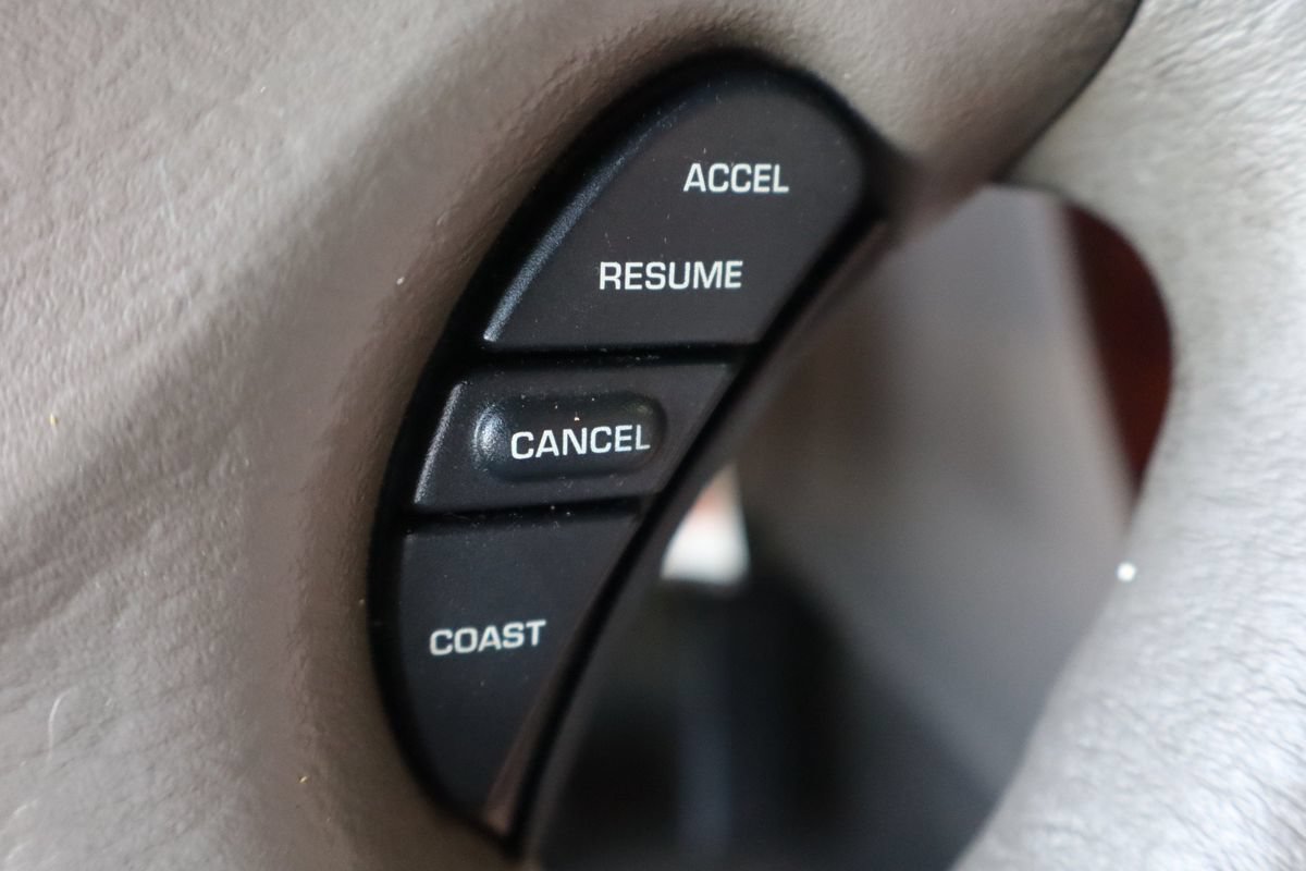 Used 2002 Chrysler Town & Country EX FWD image 30