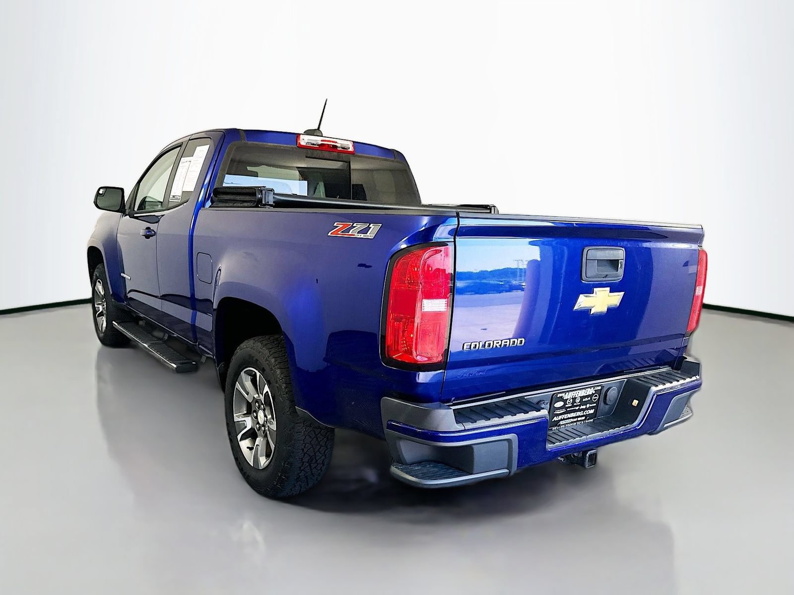 Used 2015 Chevrolet Colorado Z71 AWD/4WD image 5