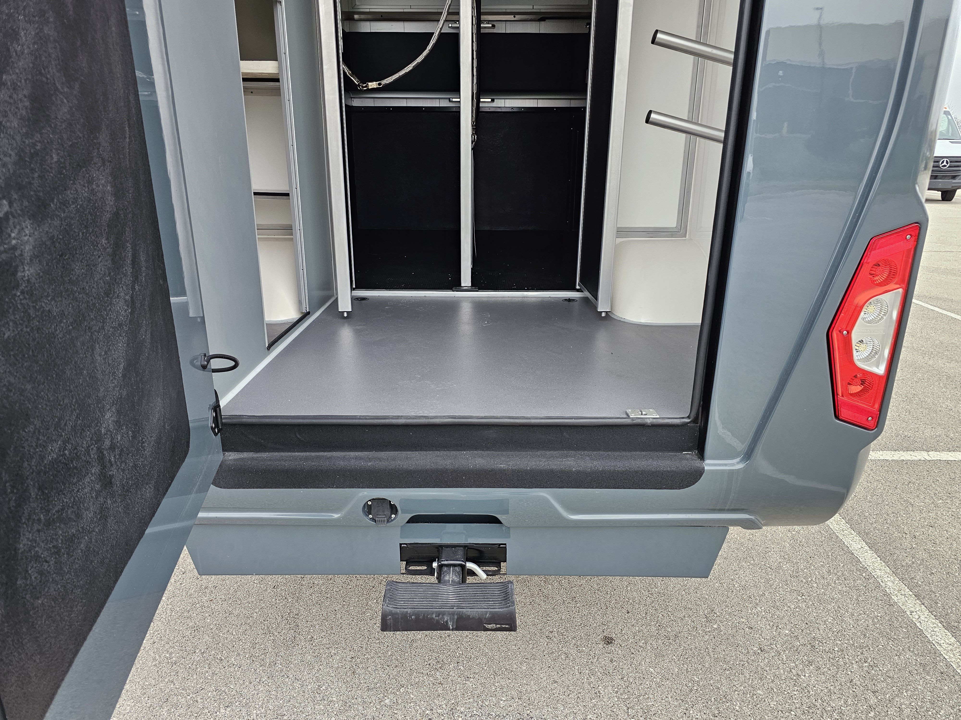 New 2024 Mercedes-Benz Sprinter 3500 image 9