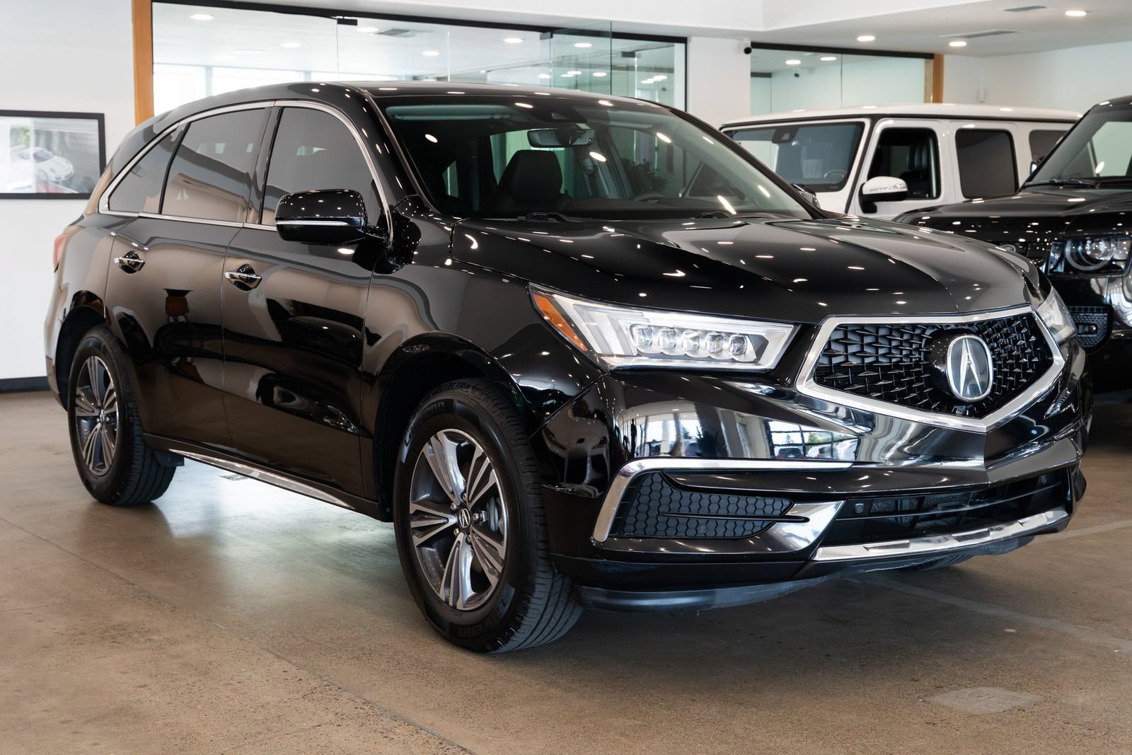 Used 2017 Acura MDX SH-AWD image 3