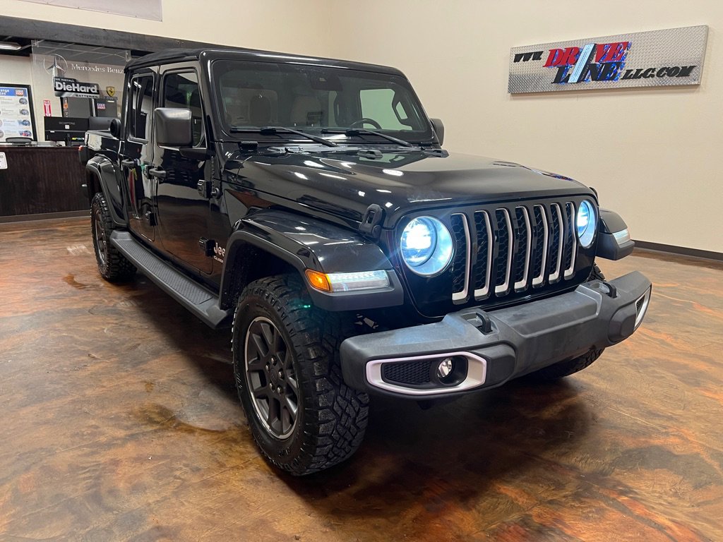 Used 2020 Jeep Gladiator Overland image 3