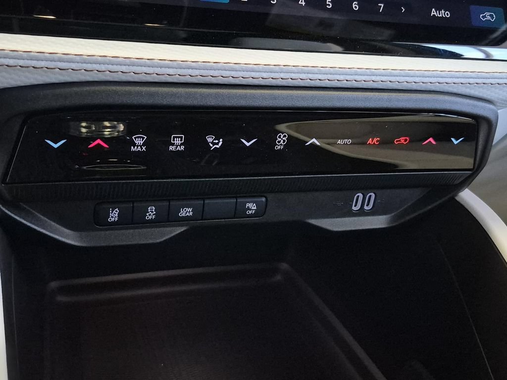 New 2026 Jeep Cherokee Limited AWD/4WD image 24