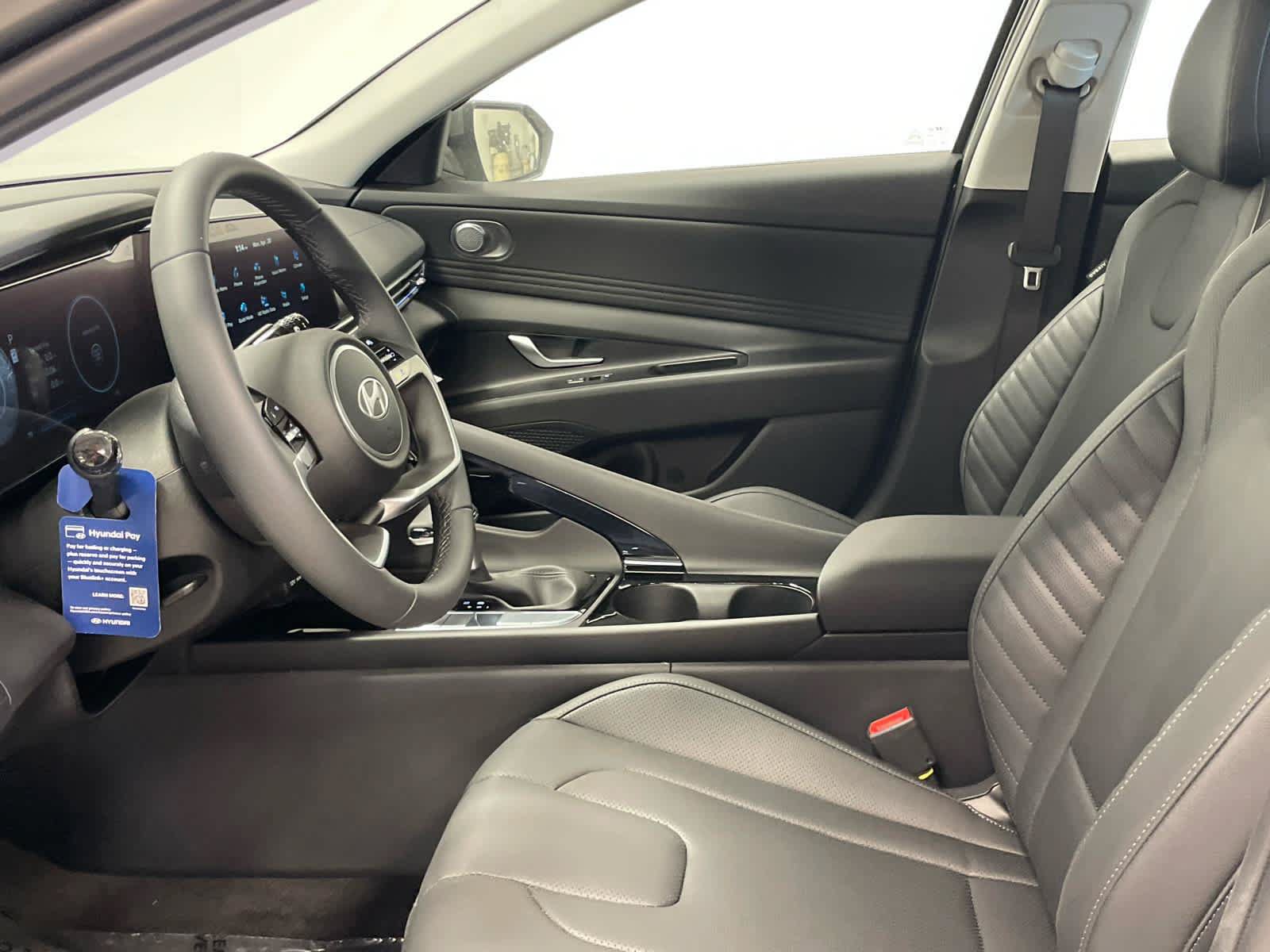 New 2026 Hyundai Elantra Limited FWD image 13