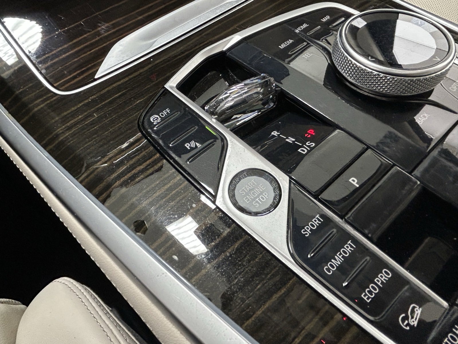 Used 2023 BMW X7 xDrive40i w/ Executive Package image 21