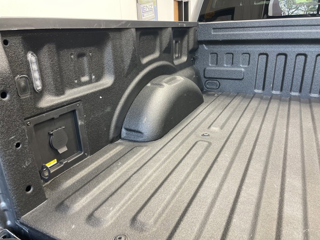 Used 2022 Ford F150 XLT w/ Equipment Group 302A High image 11