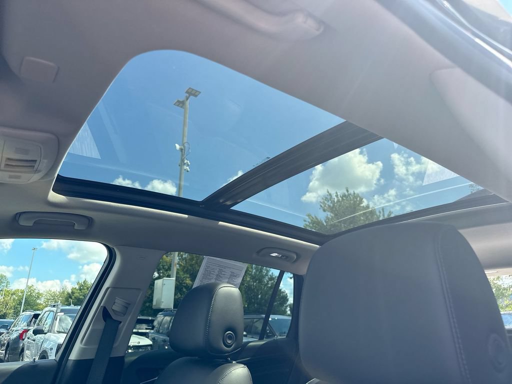 Used 2020 Buick Envision Premium AWD/4WD image 19