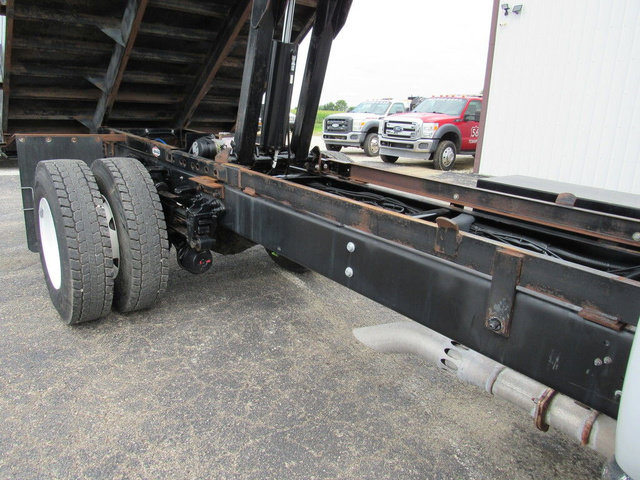 Used 2022 Ford F750 2WD Regular Cab Super Duty image 37