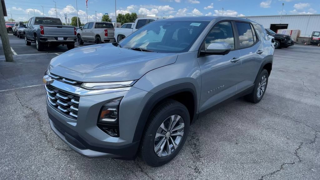 New 2026 Chevrolet Equinox LT w/ Convenience Package II FWD image 6