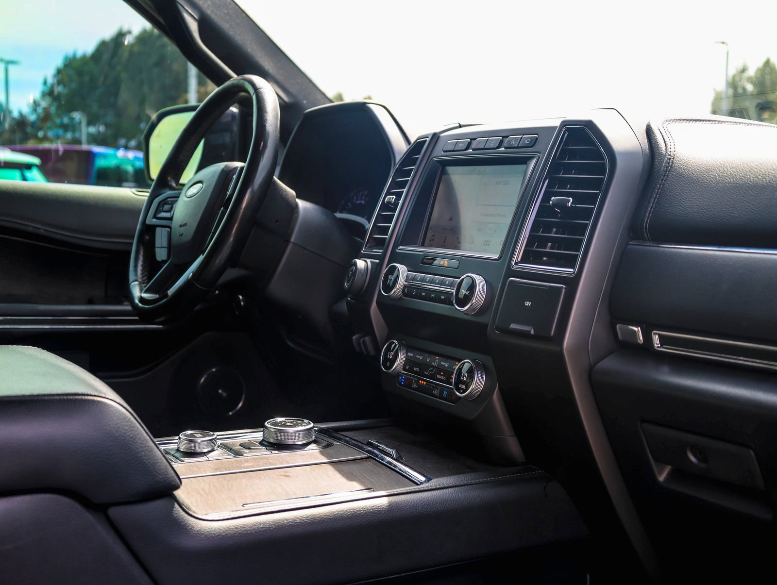 Used 2019 Ford Expedition Limited w/ Equipment Group 302A image 16