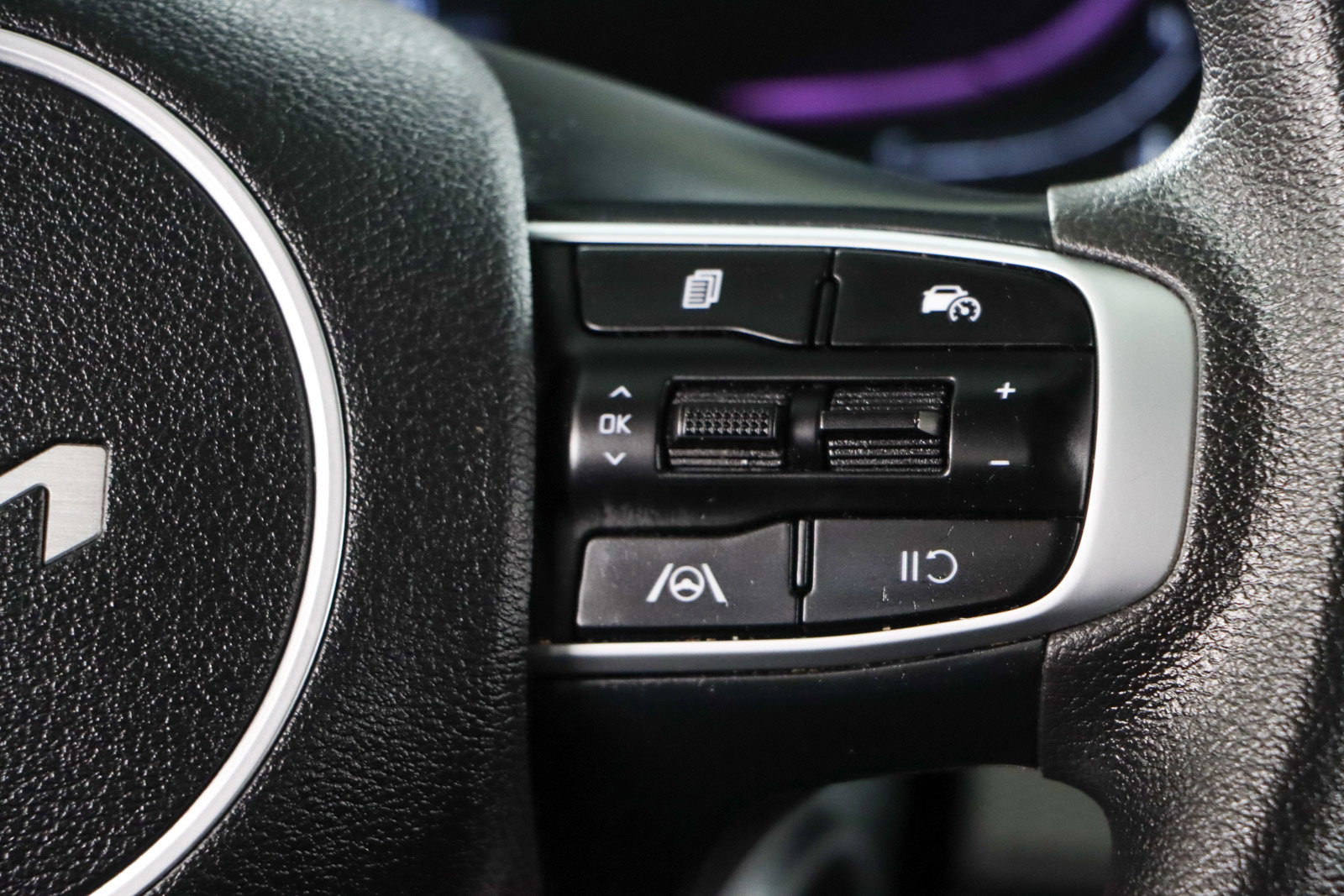 Used 2024 Kia Sportage LX image 11