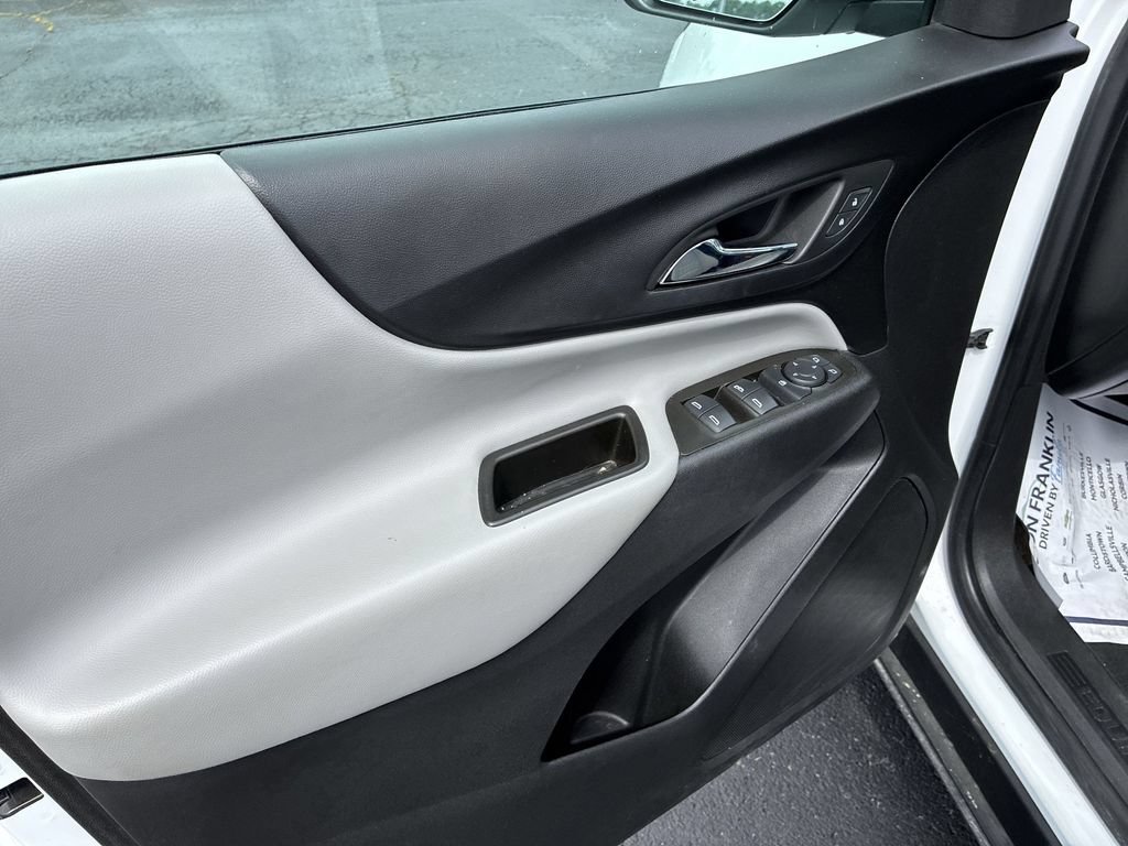 Used 2023 Chevrolet Equinox LS FWD image 13