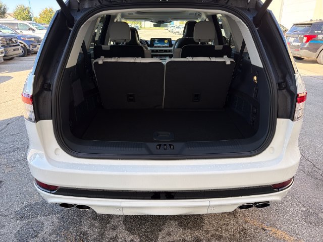 New 2027 Lincoln Aviator Reserve AWD/4WD image 8
