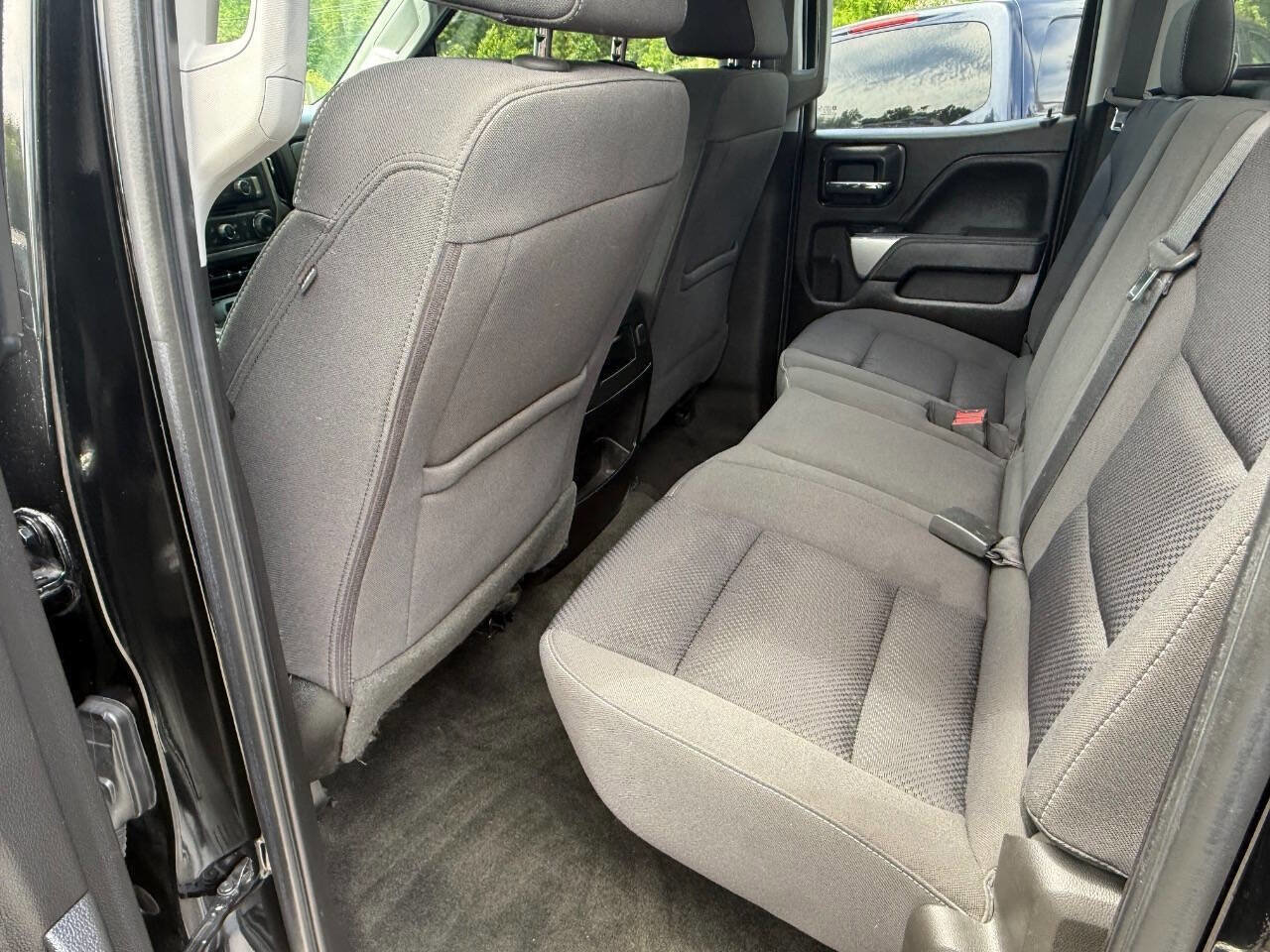Used 2018 Chevrolet Silverado 1500 LT w/ All Star Edition AWD/4WD image 11