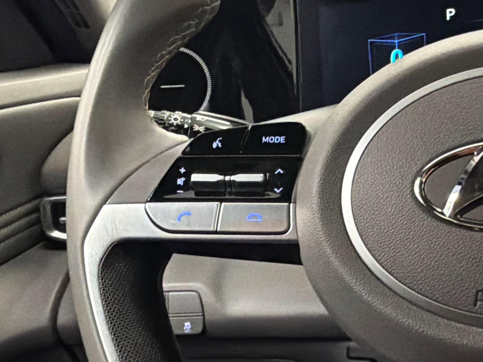 Used 2023 Hyundai Elantra SEL w/ Convenience Package FWD image 19