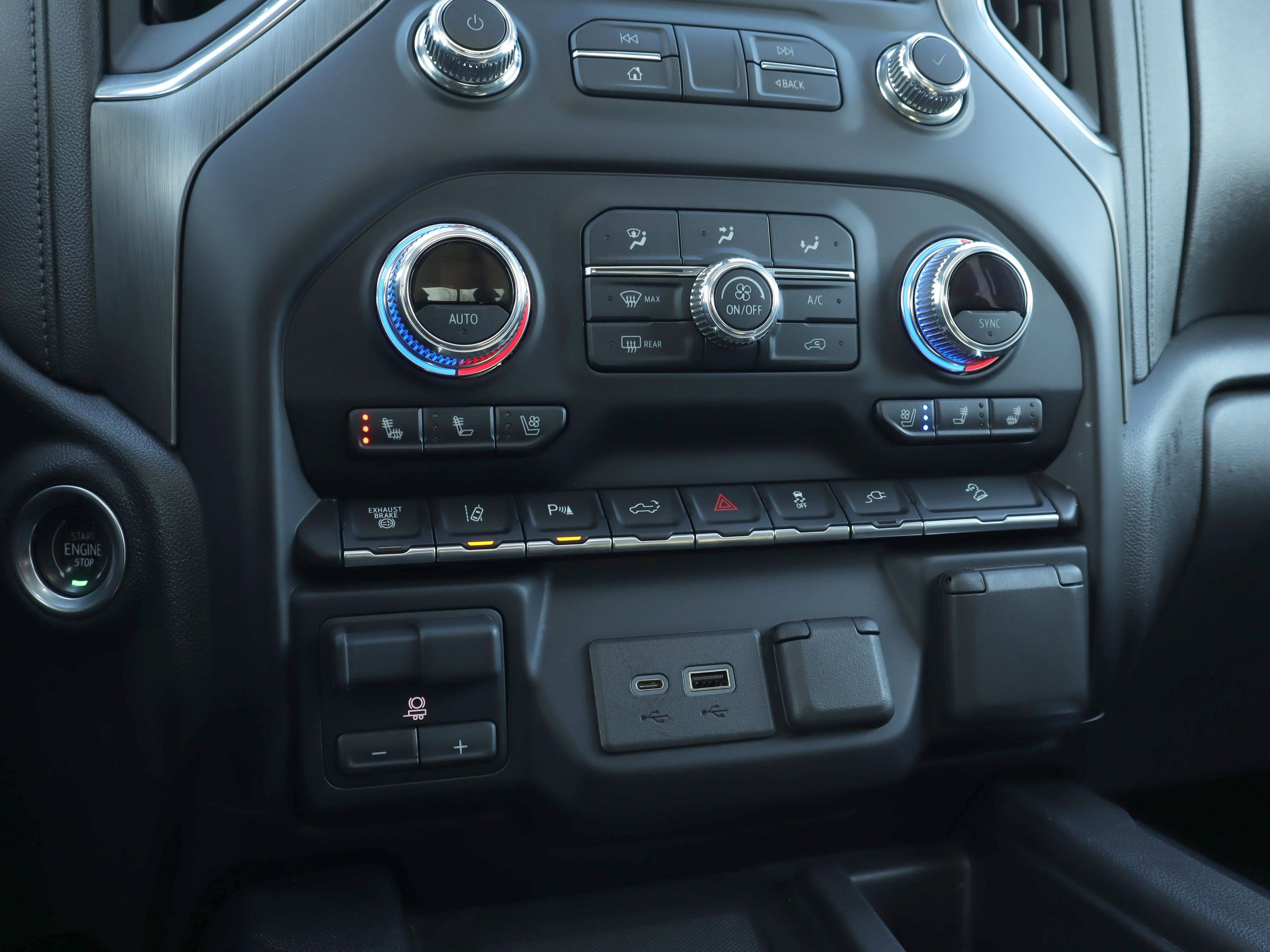 Used 2021 GMC Sierra 2500 Denali w/ Denali Ultimate Package image 17