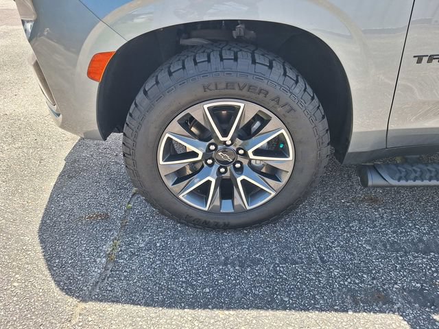 Used 2023 Chevrolet Tahoe Z71 w/ Luxury Package AWD/4WD image 42