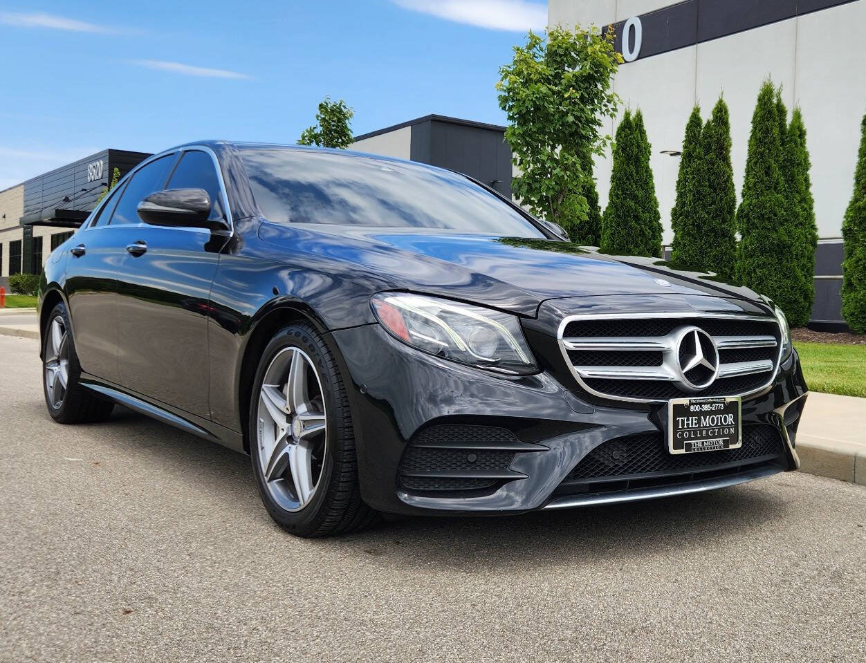 Used 2017 Mercedes-Benz E 300 4MATIC image 6
