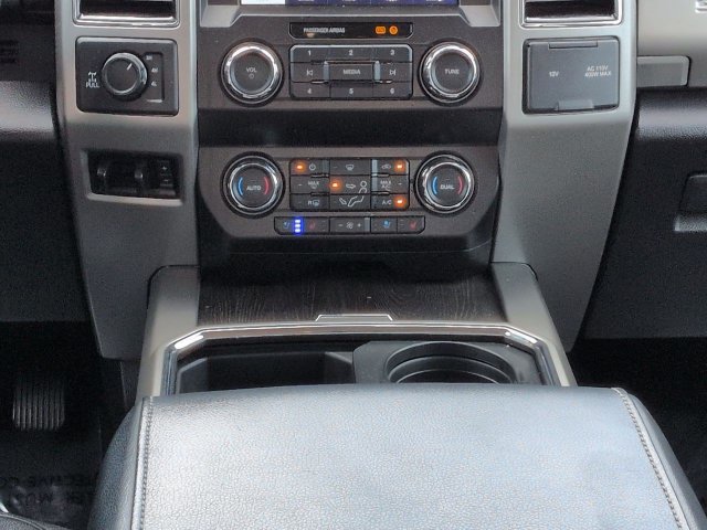 Certified 2021 Ford F250 Lariat w/ Lariat Value Package AWD/4WD image 19