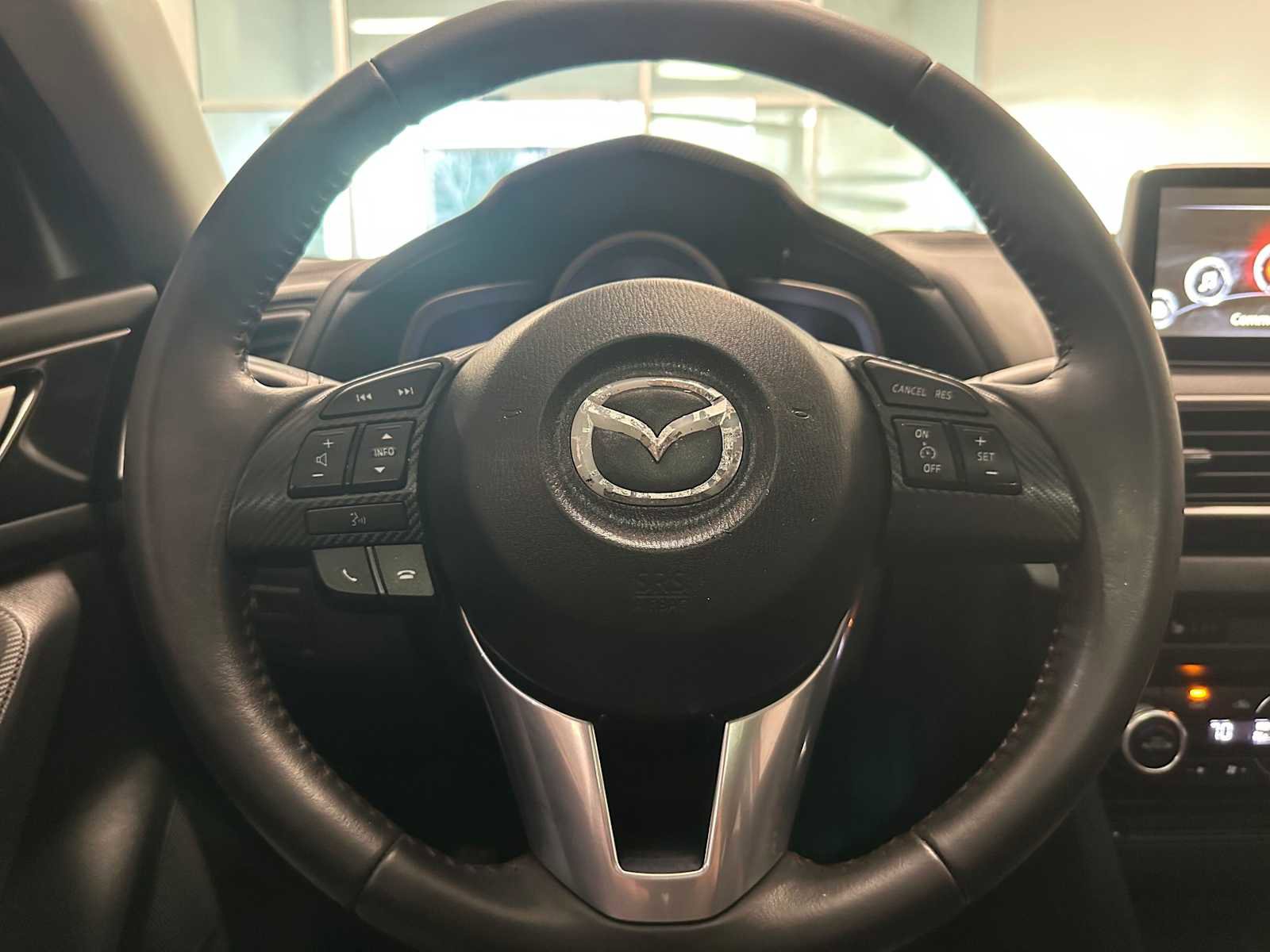 Used 2015 MAZDA MAZDA3 i Grand Touring image 11