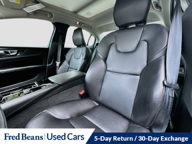 Used 2022 Volvo S60 T8 R-Design Expression w/ Premium Package AWD/4WD image 26