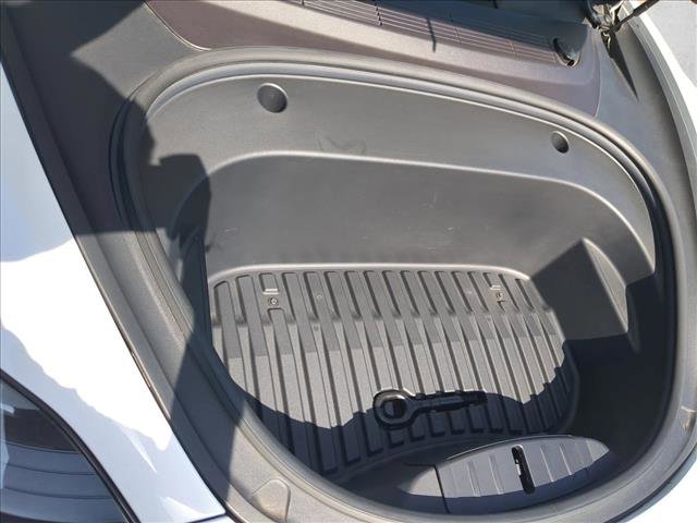 Used 2022 Tesla Model 3 Performance image 23