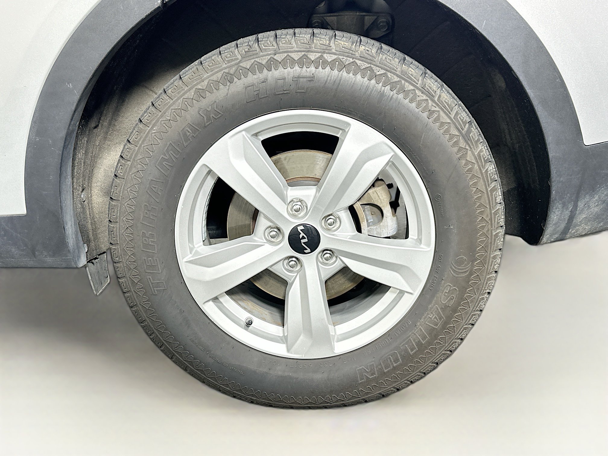 Used 2022 Kia Sorento LX FWD image 11