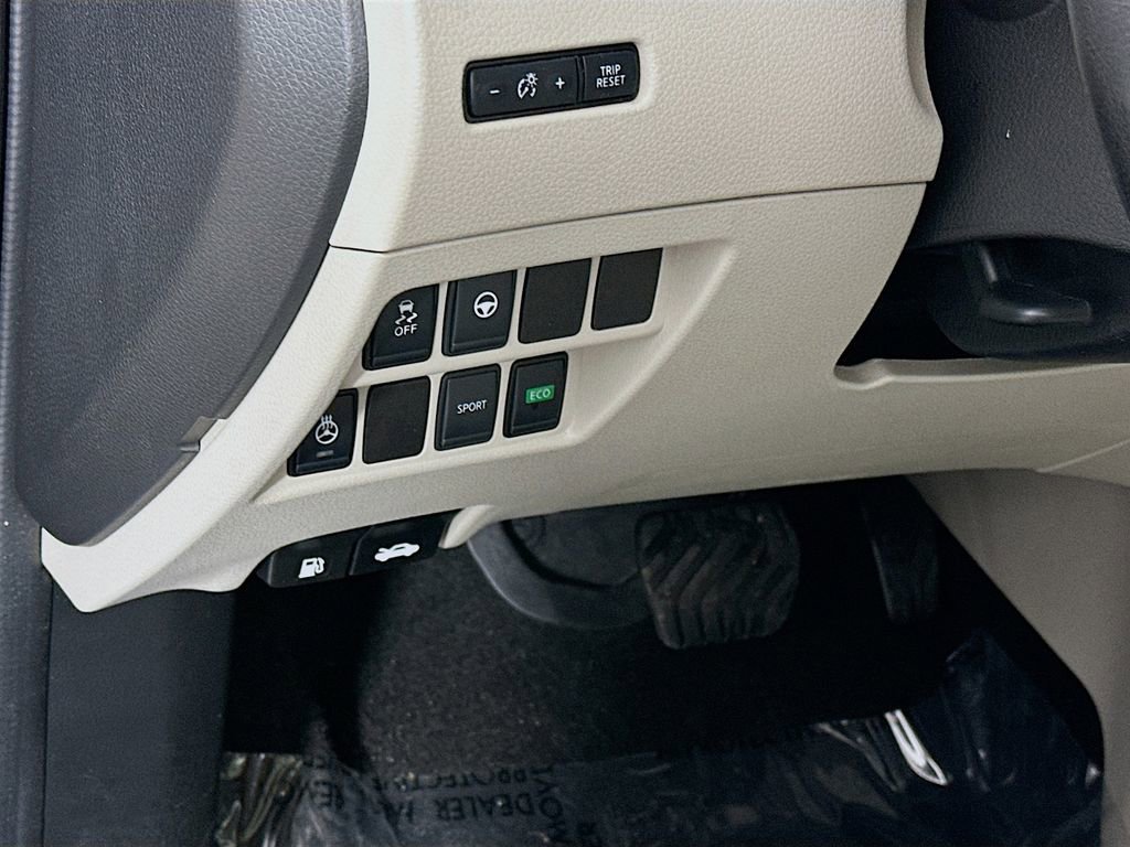 Used 2021 Nissan Rogue Sport SL image 15