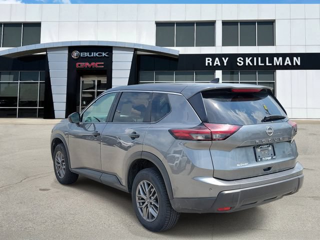 Used 2024 Nissan Rogue S AWD/4WD image 4