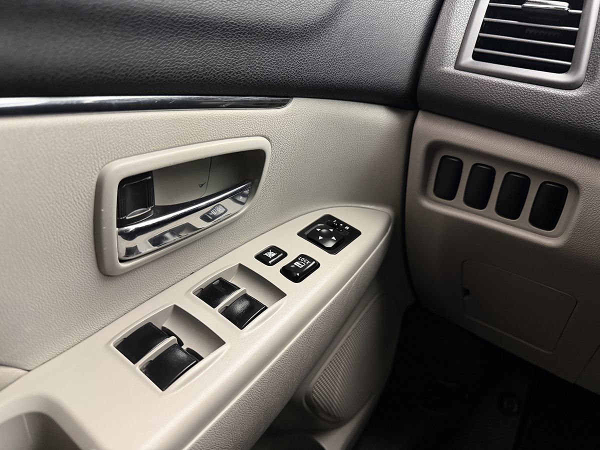Used 2020 Mitsubishi Outlander Sport ES AWD/4WD image 11