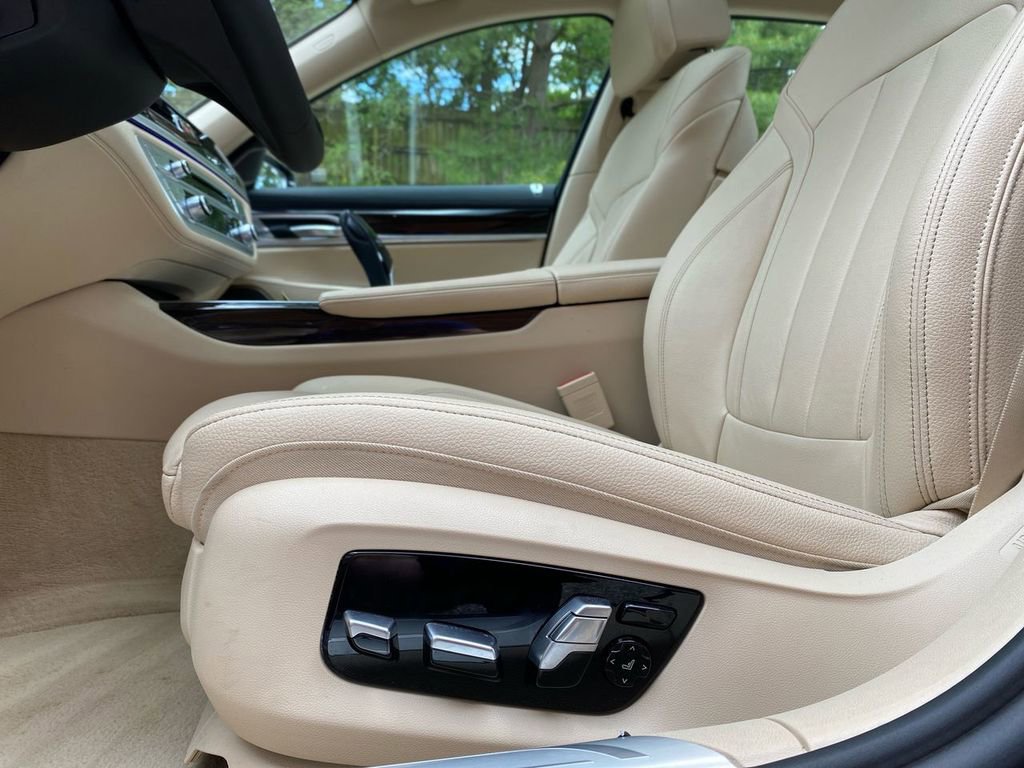 Used 2020 BMW 740i xDrive w/ Cold Weather Package image 31