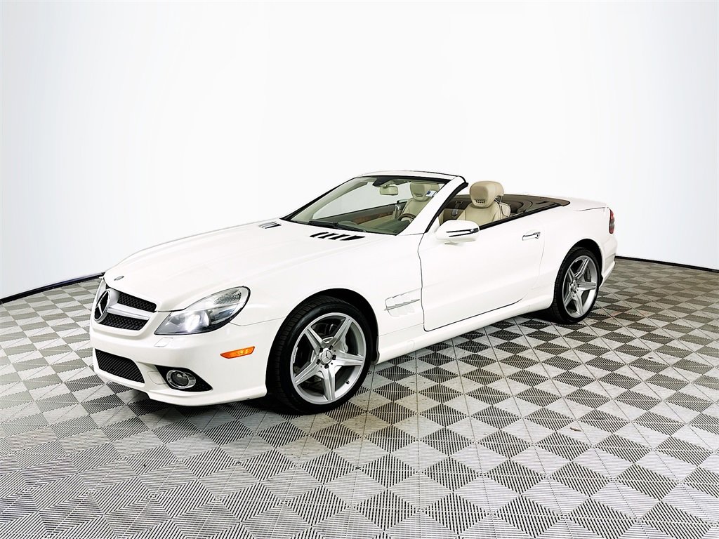 Used 2009 Mercedes-Benz SL 550 image 3