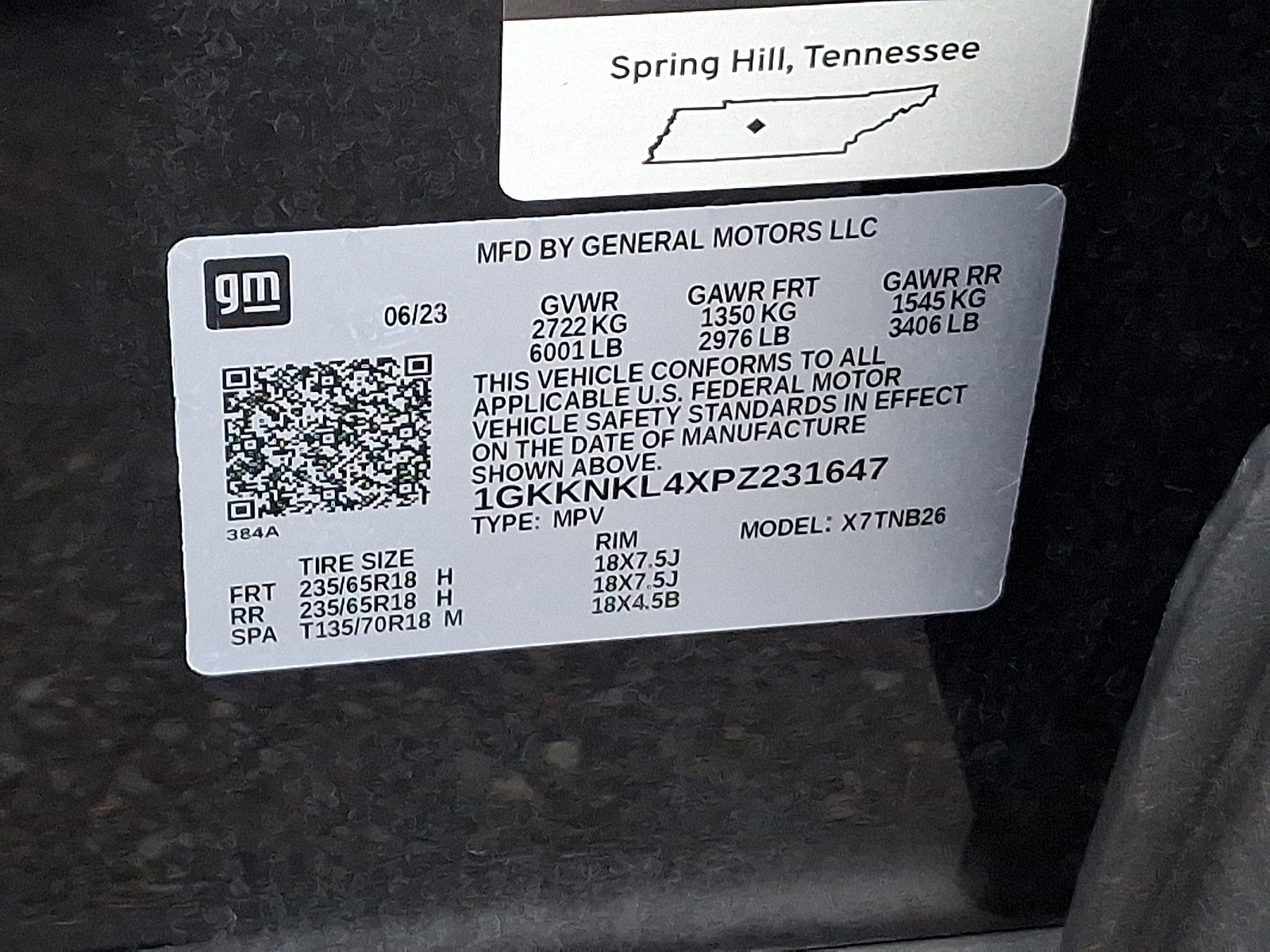 Used 2023 GMC Acadia SLE image 27