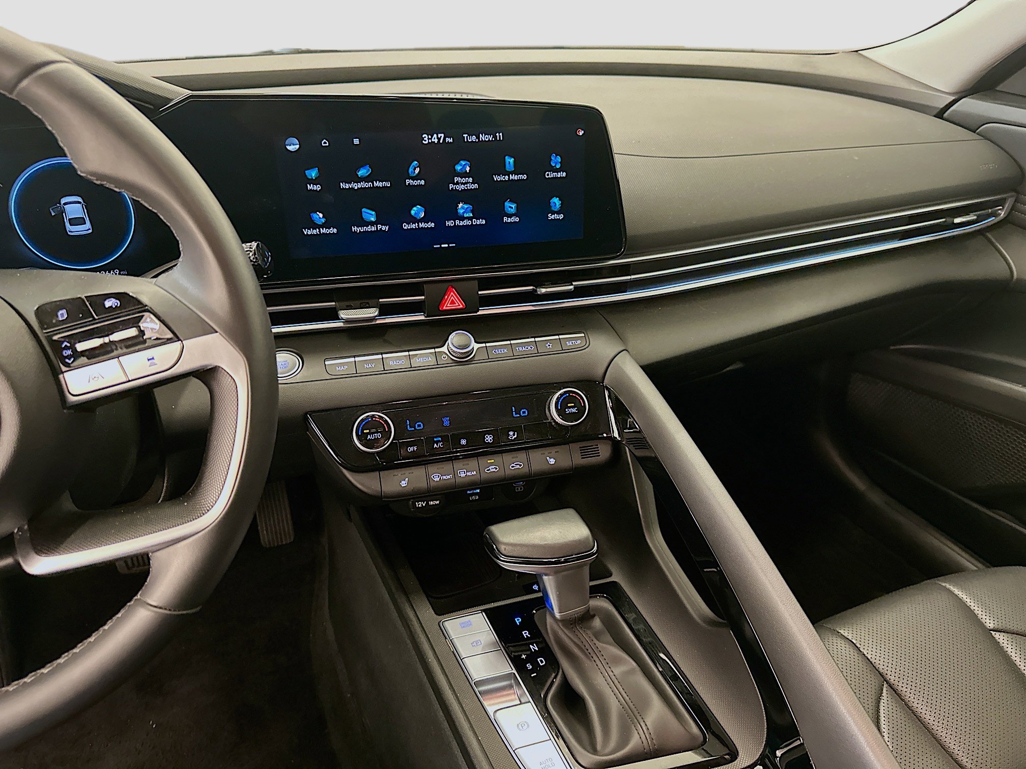 Used 2025 Hyundai Elantra Limited image 26