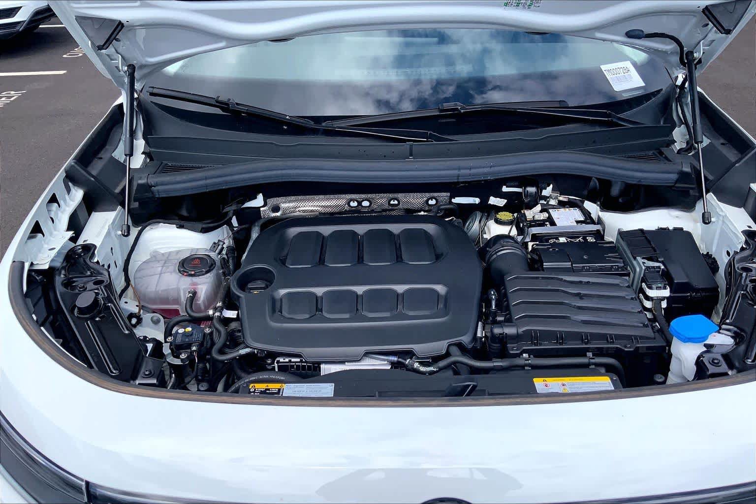 Certified 2026 Volkswagen Tiguan SE FWD image 9