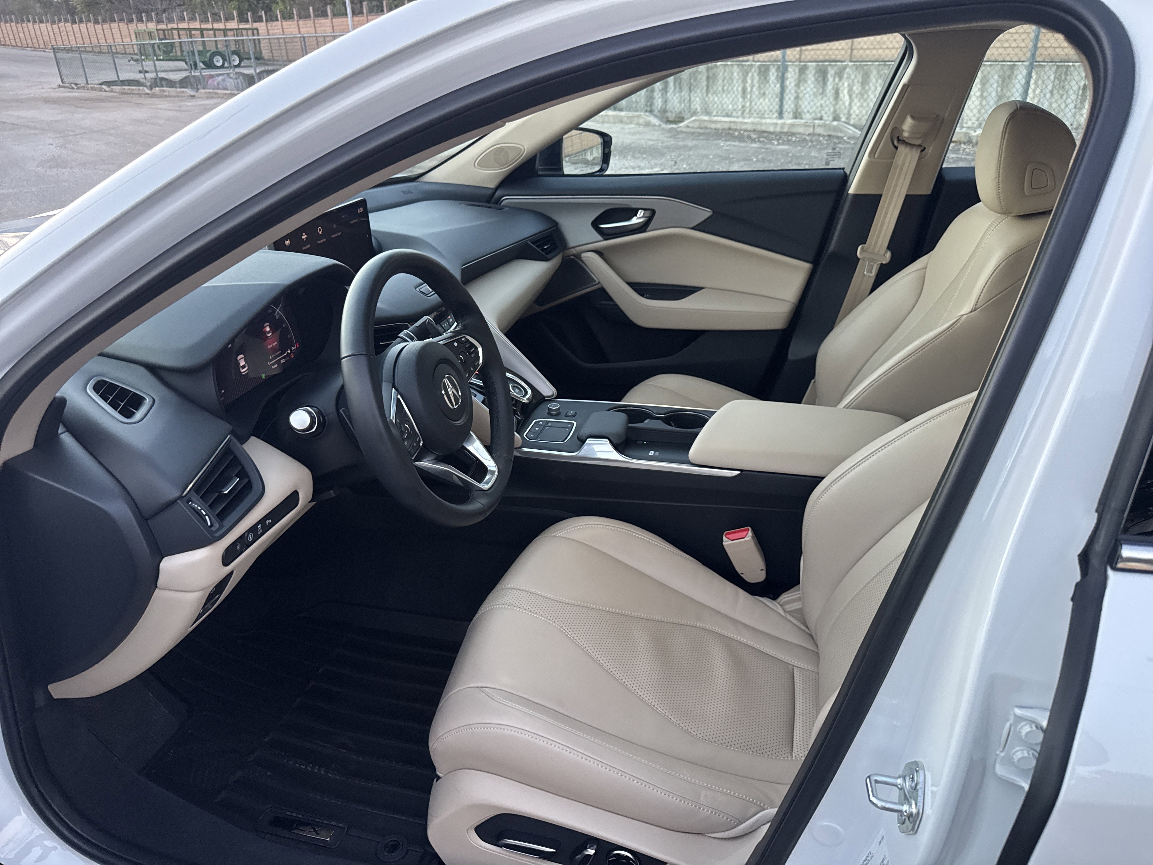 Used 2025 Acura TLX w/ Technology Package image 9