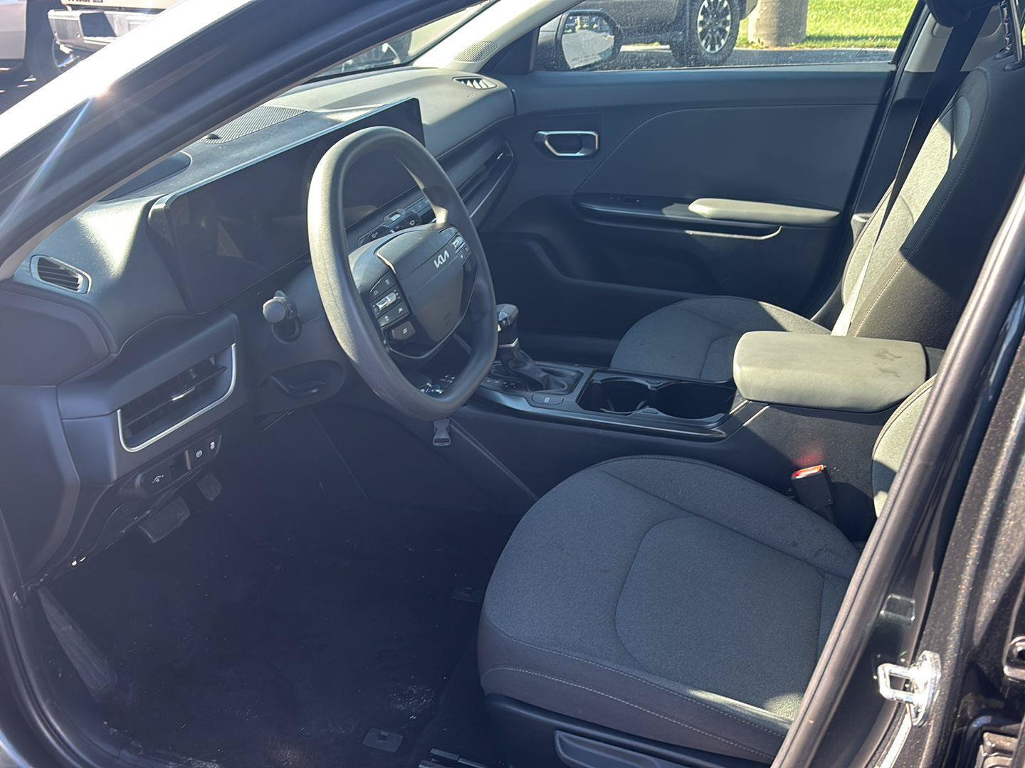 Used 2026 Kia K4 FWD image 14