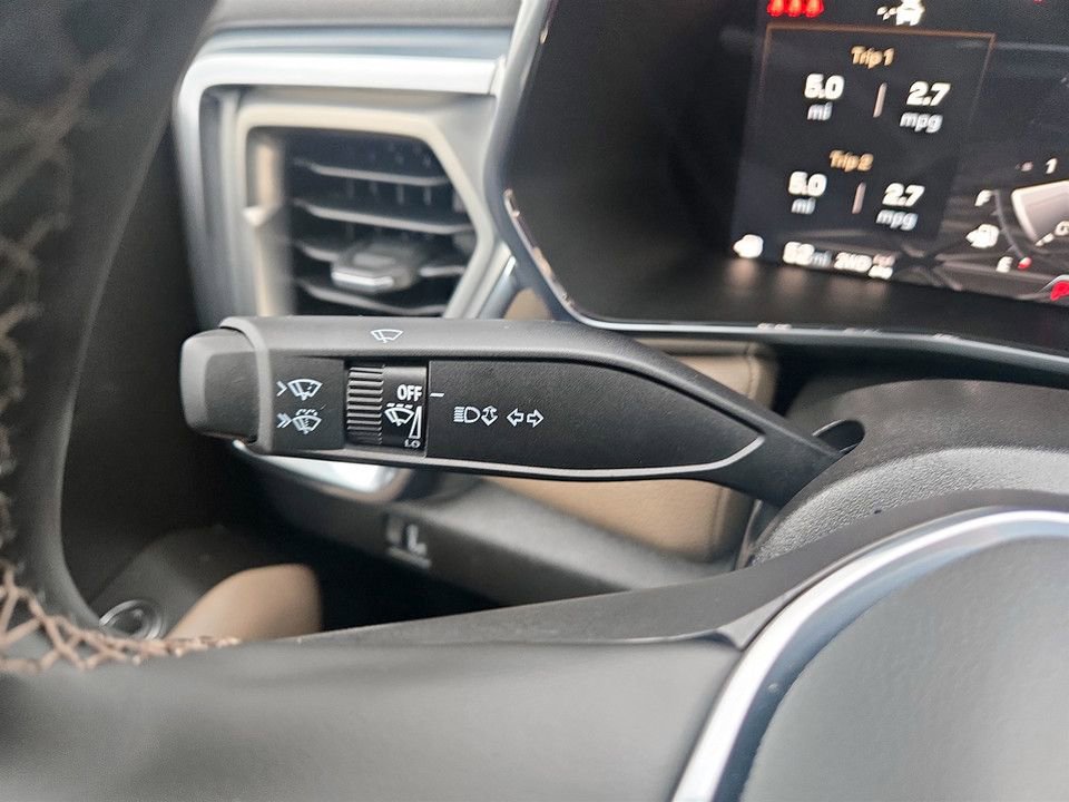 New 2026 GMC Canyon Denali w/ LPO, Denali Black Edition image 18