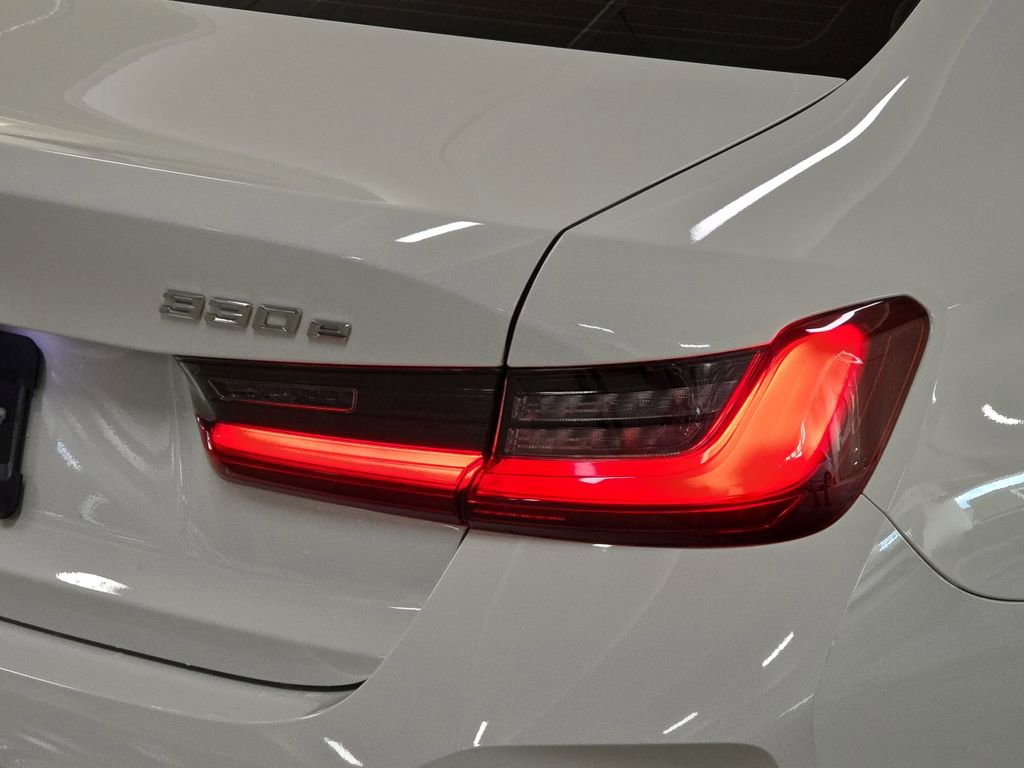 Used 2023 BMW 330e w/ Premium Package image 32