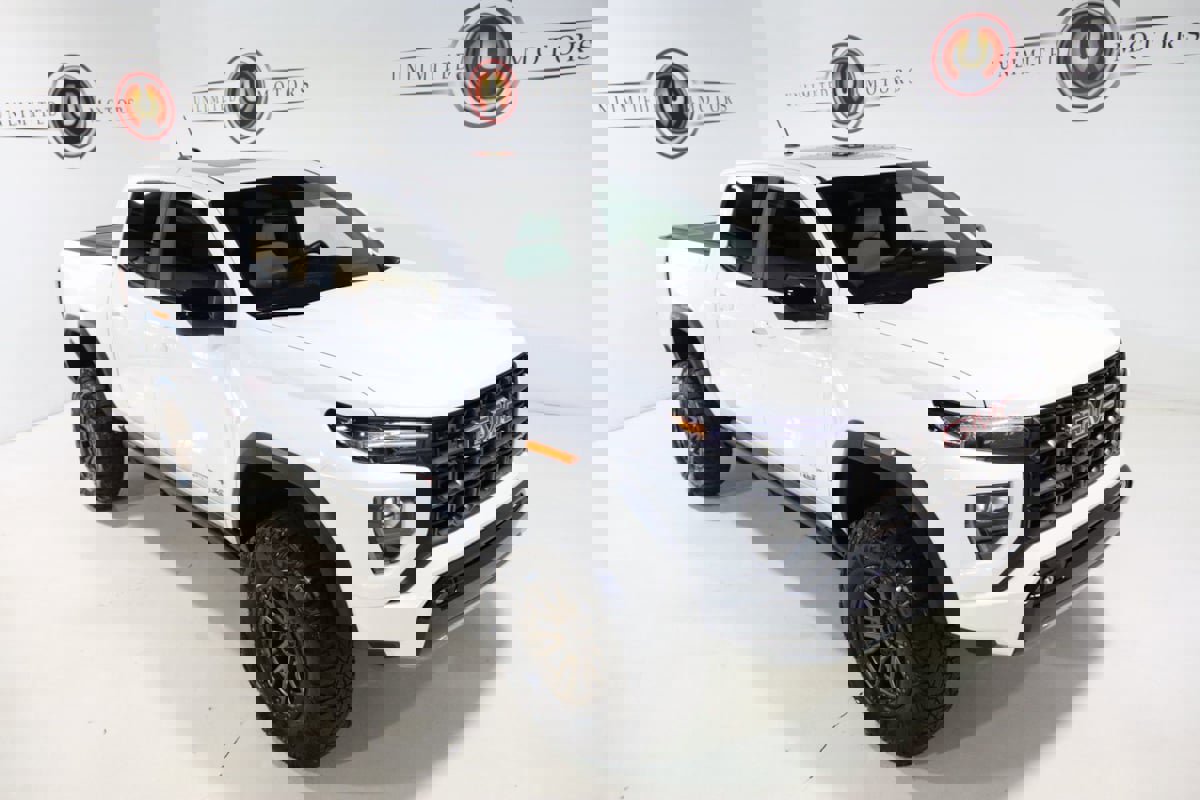 Used 2023 GMC Canyon AT4X image 10