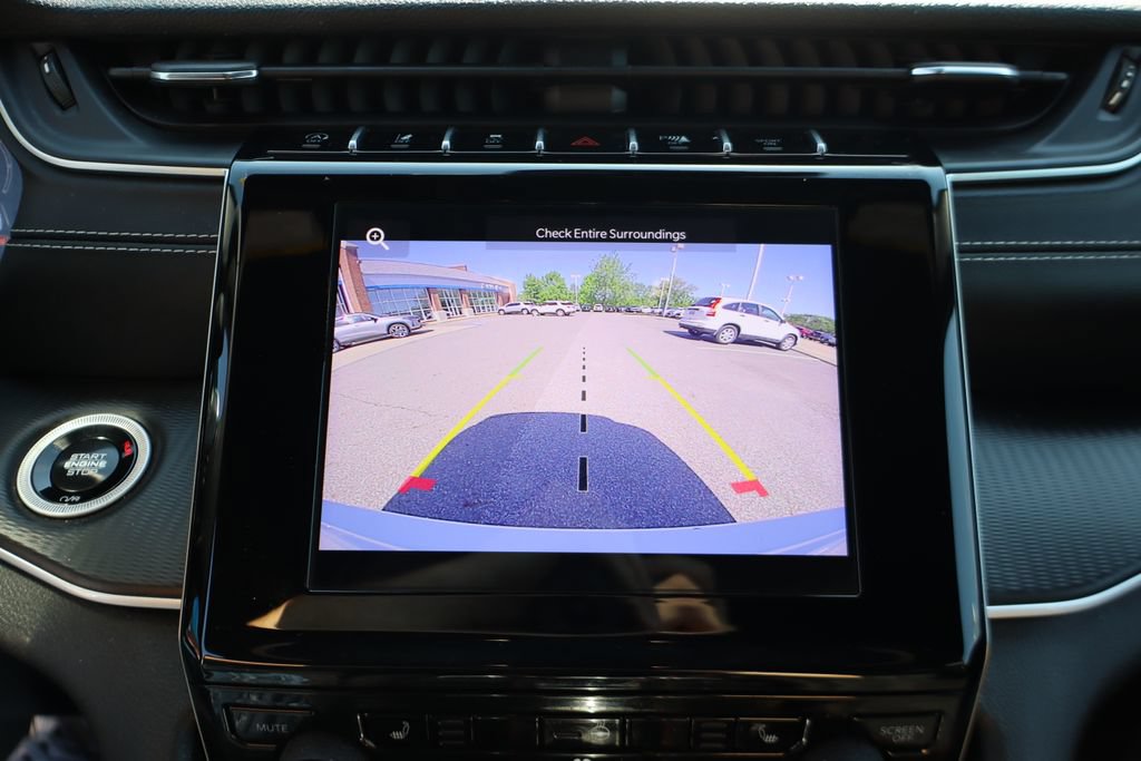 Used 2024 Jeep Grand Cherokee Altitude AWD/4WD image 20