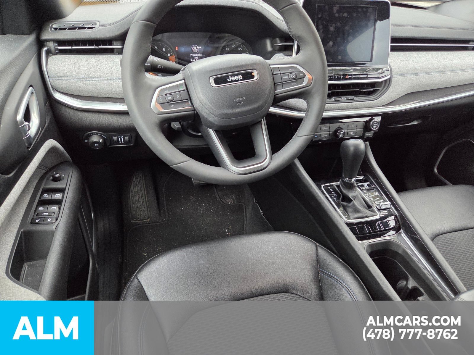 Used 2025 Jeep Compass Latitude AWD/4WD image 23