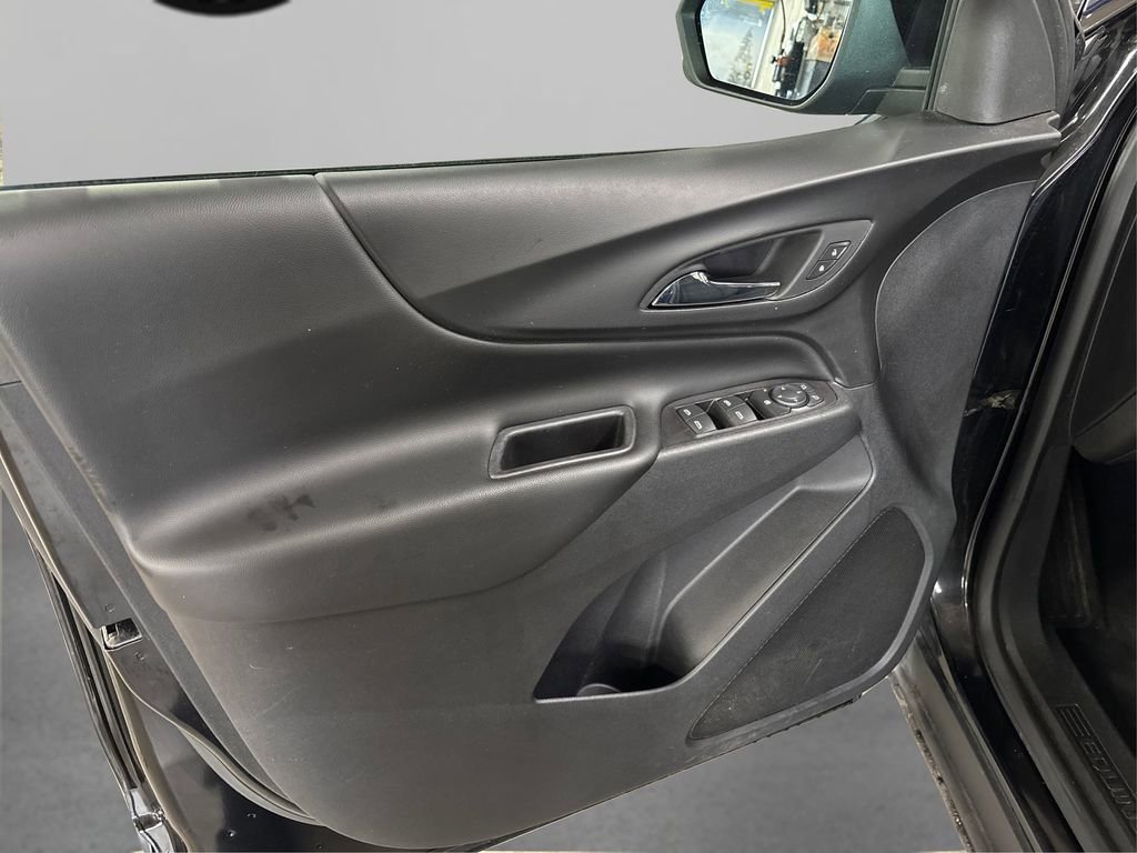 Used 2019 Chevrolet Equinox LT image 23