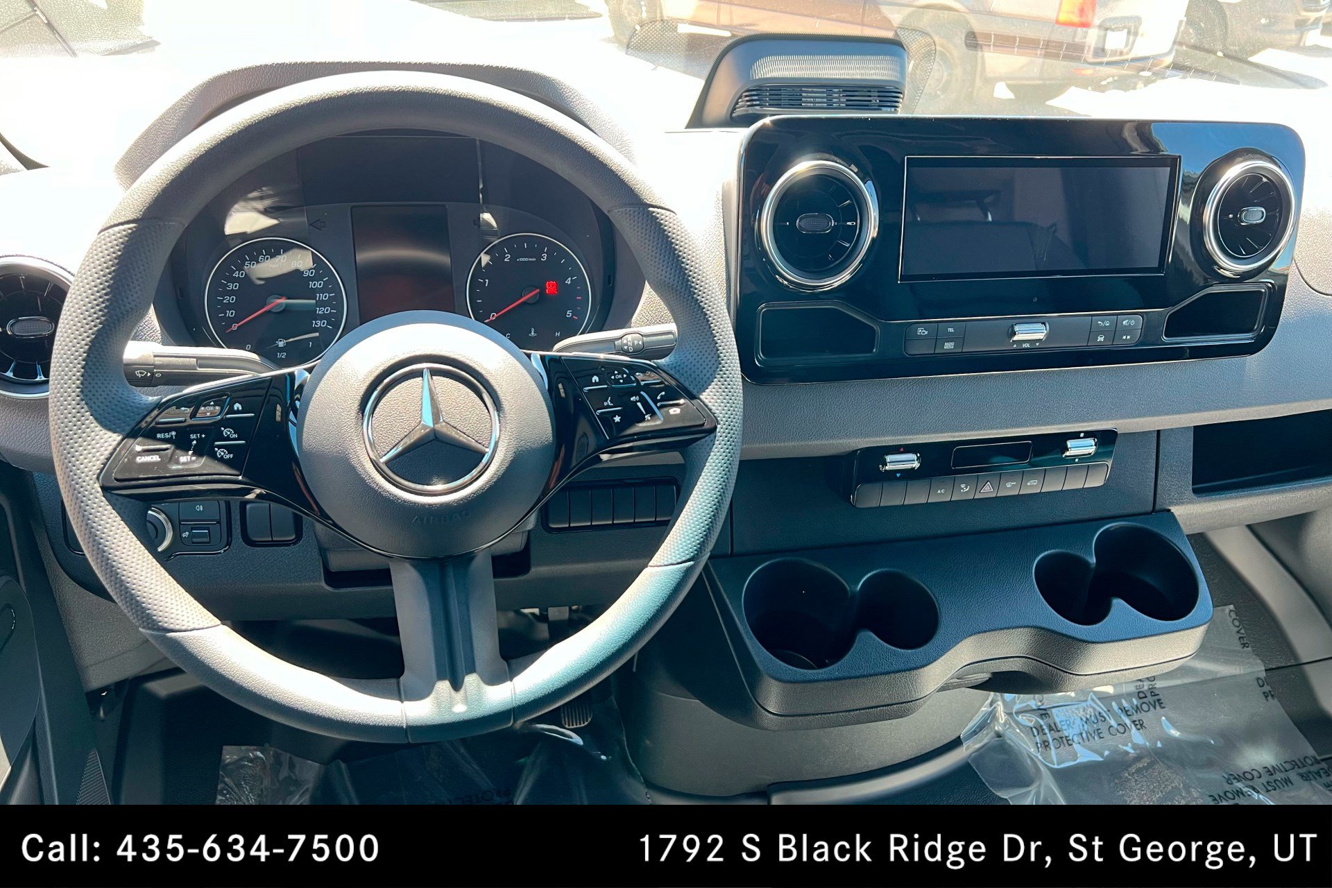 Used 2025 Mercedes-Benz Sprinter 2500 image 9