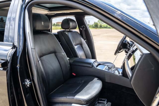 Used 2013 Rolls-Royce Ghost RWD image 33