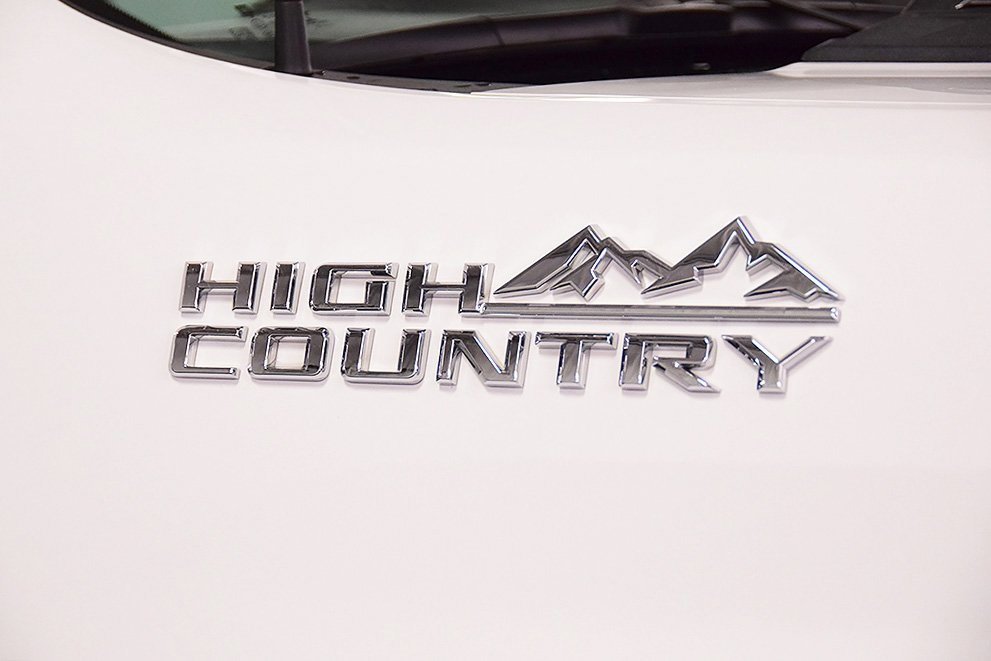 Used 2021 Chevrolet Silverado 2500 High Country w/ Z71 Off-Road Package image 13