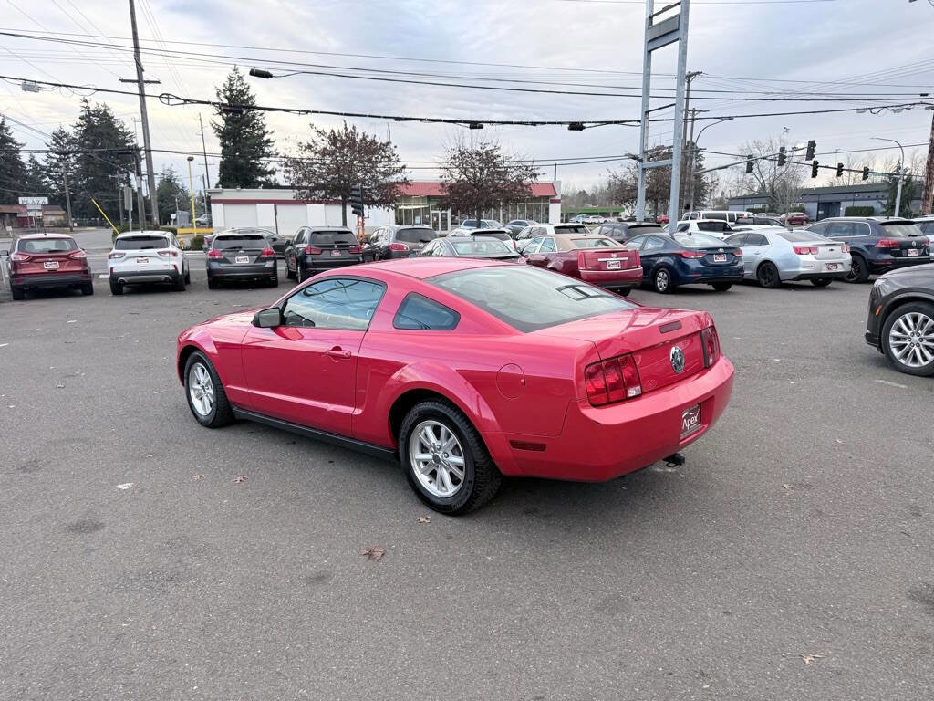 Used 2008 Ford Mustang Premium image 10