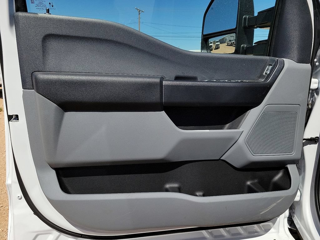 New 2026 Ford F250 XL w/ XL Off-Road Package AWD/4WD image 18