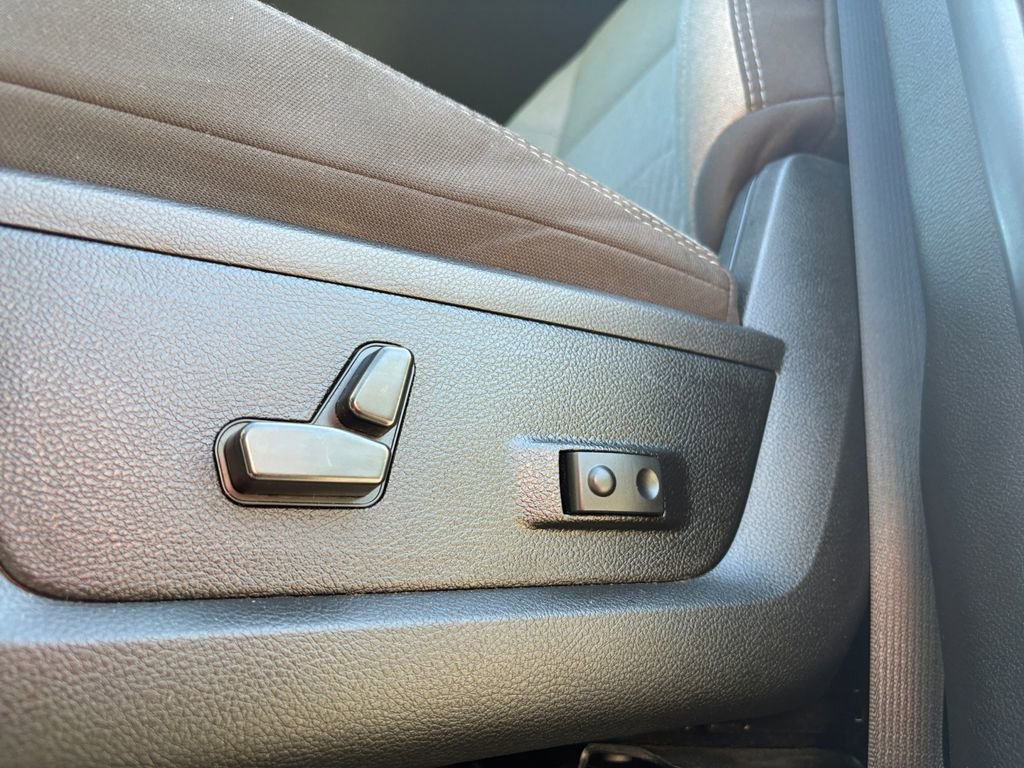 Used 2024 RAM 3500 Big Horn image 12