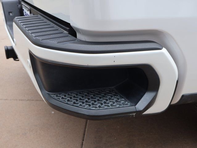 Used 2019 Chevrolet Silverado 1500 High Country w/ High Country Premium Package AWD/4WD image 17