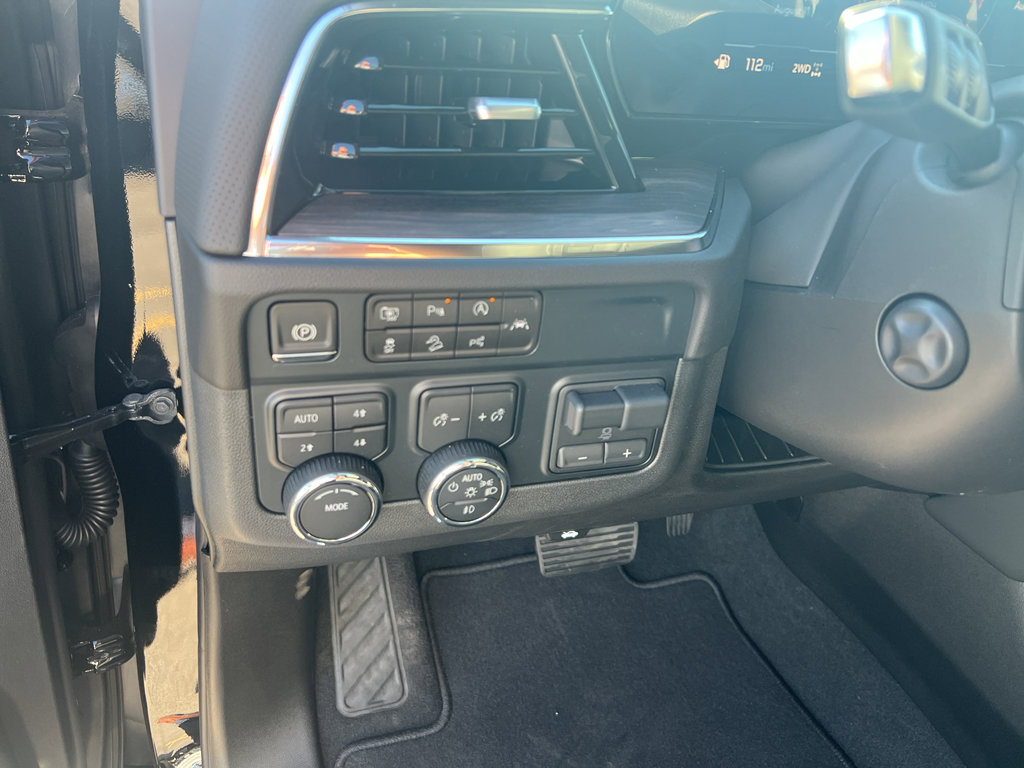 New 2025 Chevrolet Tahoe Premier w/ Sun And Tow Package image 12